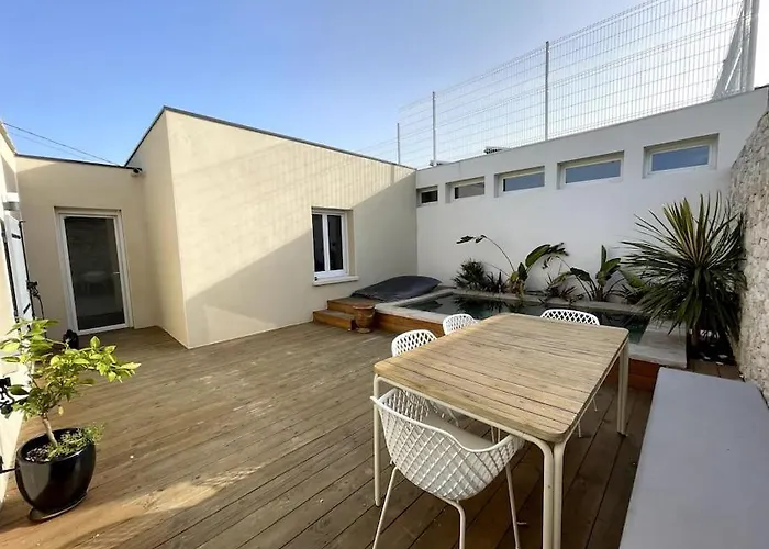 Charmante Maison Avec Piscine